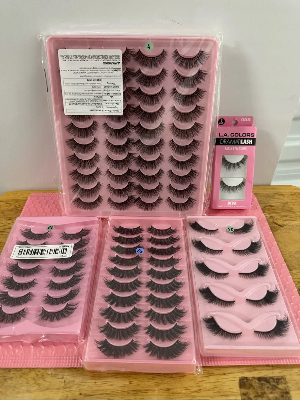 L.A. Colors Black Voluminous False Eyelash Assortment